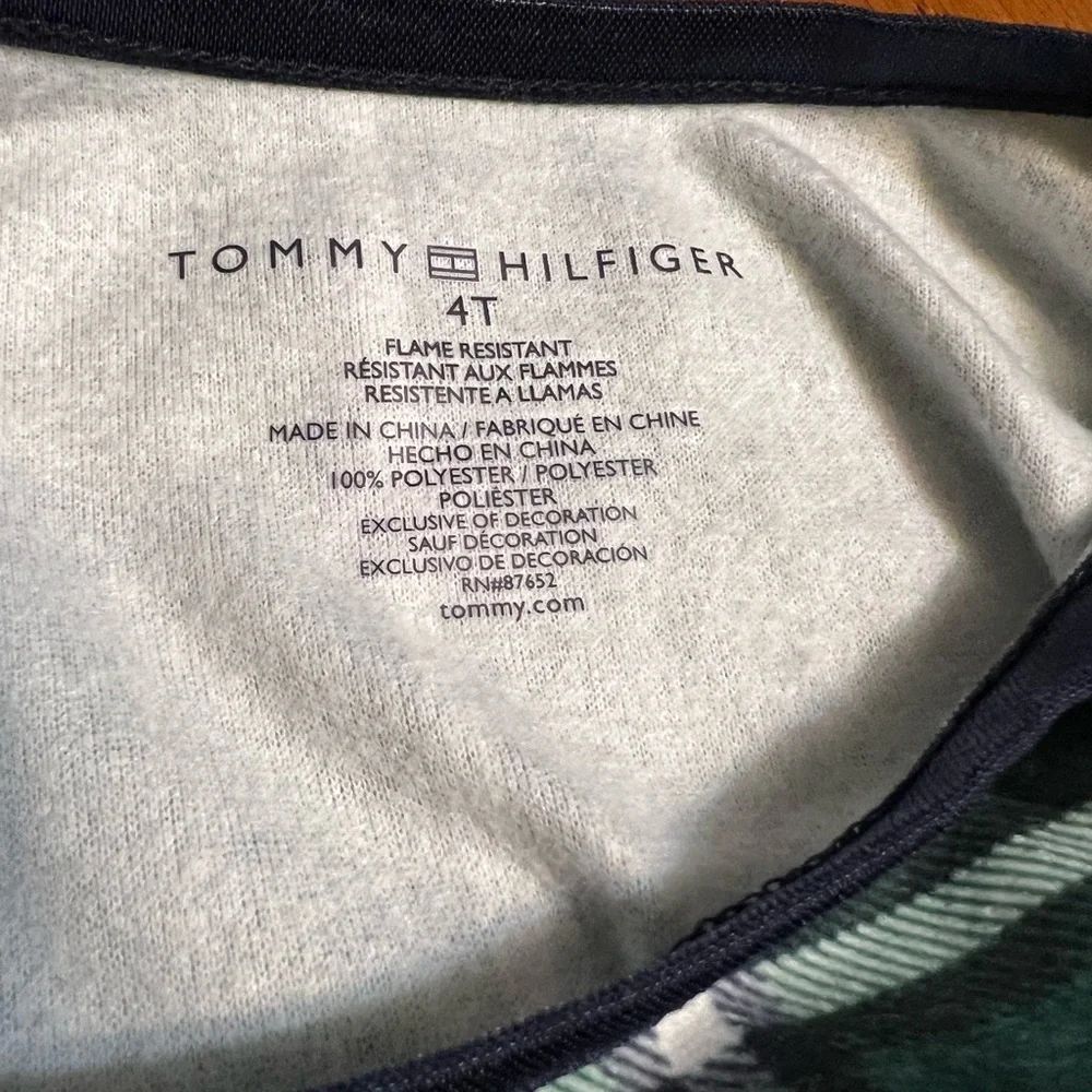 Tommy‎ Hilfiger Gown SZ 4T NWT